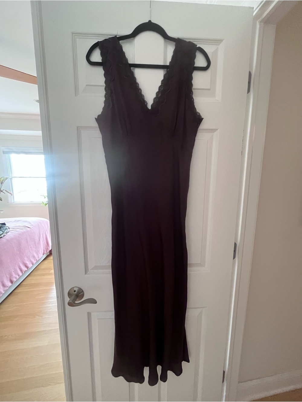 Gap Sleeveless Lace-Trim V-Neck Slip Dress in Brown, Size L